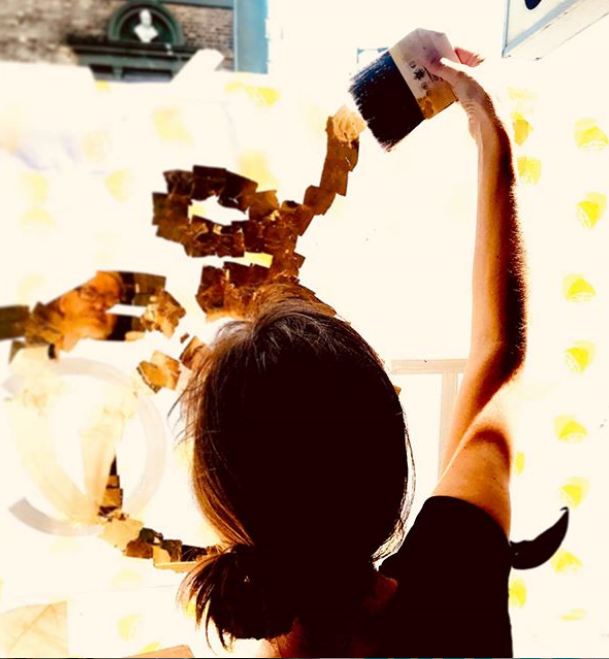 Seraina gilding Traditional London letters, Seraina sign writer of Shops Cafes, Bars, Offices.