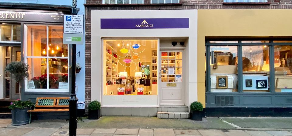 Chelsea Green living, artistry and signage