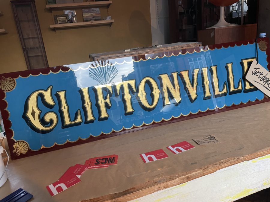 Seraina signwriting Gold Victorian sign anniversary gift, Sign art, house number, Chelsea Kensington. Seraina gilding Traditional London letters, Seraina sign writer of Shops Cafes, Bars, Offices.