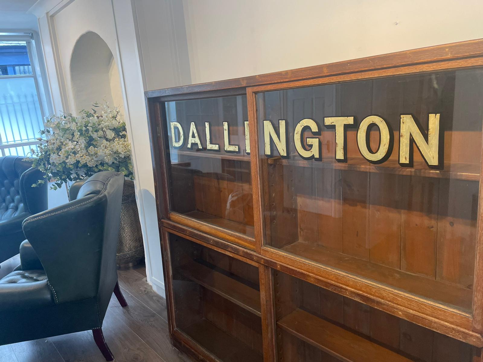 NGS Painted House numbers names Traditional sign writers of London NGS Dulwich Margate Chelsea signwriters