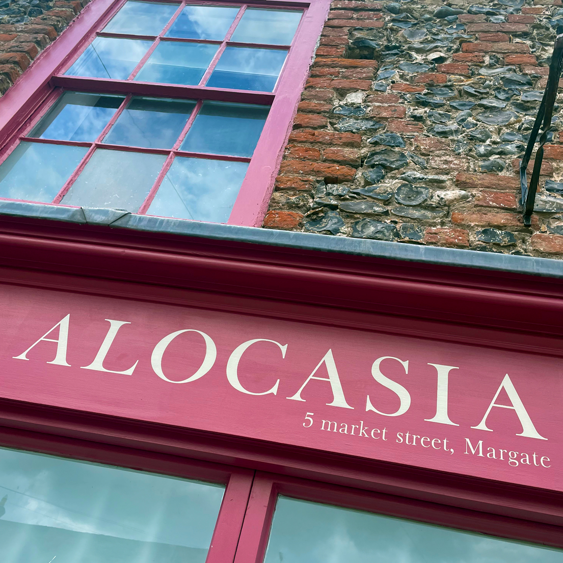 Chic Classic shop sign writing NGS London