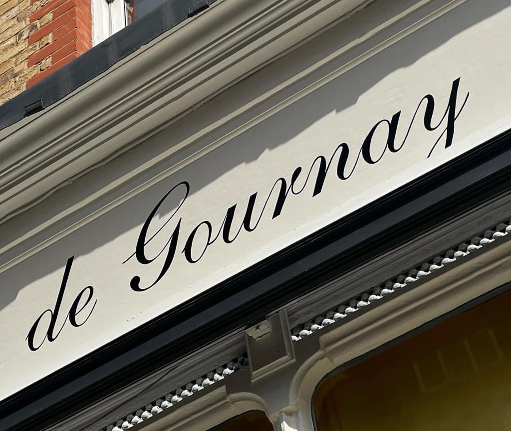 NGS London sign writing, Seraina-gilding-lettering-on-glass-at-De-Gournay-Fulham-London-002.3-1 Painted House numbers names Traditional sign NGS Painted House numbers names Traditional sign writers of London NGS Dulwich Margate, 51.49456765499576, -0.17415278042634838, Chelsea, Fulham road Signwriter, 51.513286138657314, -0.13605138048658413 painted shop signs Soho 51.52381789141246, -0.0772289866369295, Notting hill, Shoreditch signs, City of London, Hatton Garden, Canary Wharf, Clapham, Seraina, Nick Garrett signage, Wayfinding signs hand painted Balfron T 00b1, Chelsea signwriters, Poplar, St. James's lettering artists, NGS Painted gold House numbers names Traditional sign writers of London NGS Dulwich Margate Chelsea signwriters, NGS Choosing Keeping faux marbling, gold leaf on glass signs, letter gilding NGS signs of London 3 Painted House numbers names Traditional sign writers of London NGS Dulwich Margate Chelsea signwriters writers of London NGS Dulwich Margate Chelsea signwriters