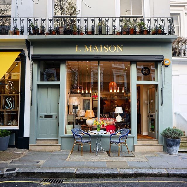 London L Maison interiors shop Notting Hill. Le Maison shop Gold leaf lettering Type Sign writer, Seraina's Signs Bespoke Romans