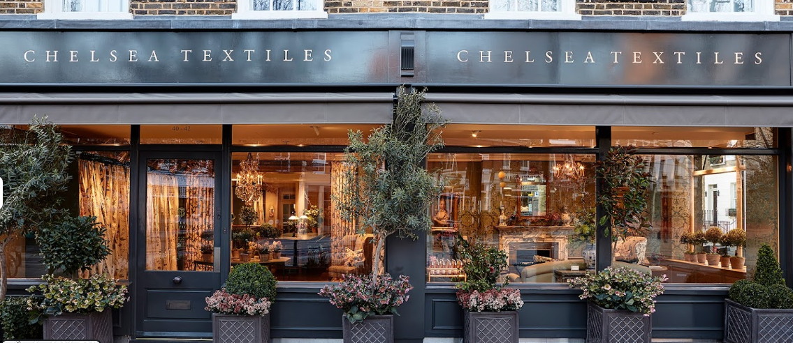 TRADITIONAL SIGN WRITER LONDON NEAR ME, NGS SIGN WRITING CENTRAL LDN. Gold House Numbers London Sign Writer Nick Garrett Seraina Baumgartner NGS