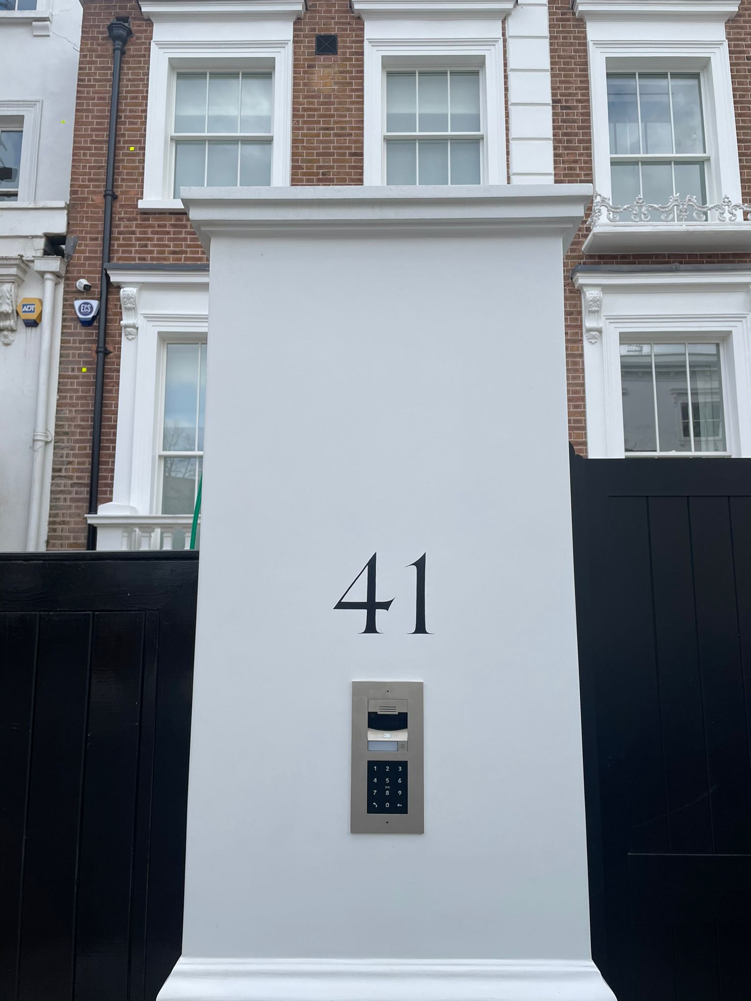 House numbers sign writers ngs LONDON