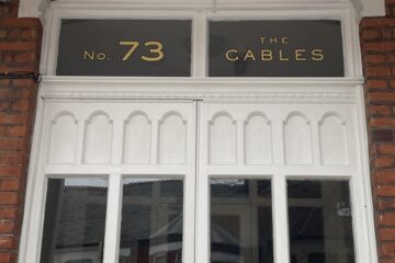 Caslon Type by NGS London, The-Gables-Margate-fanlight-NGS-sign-Gilding-on-Glass