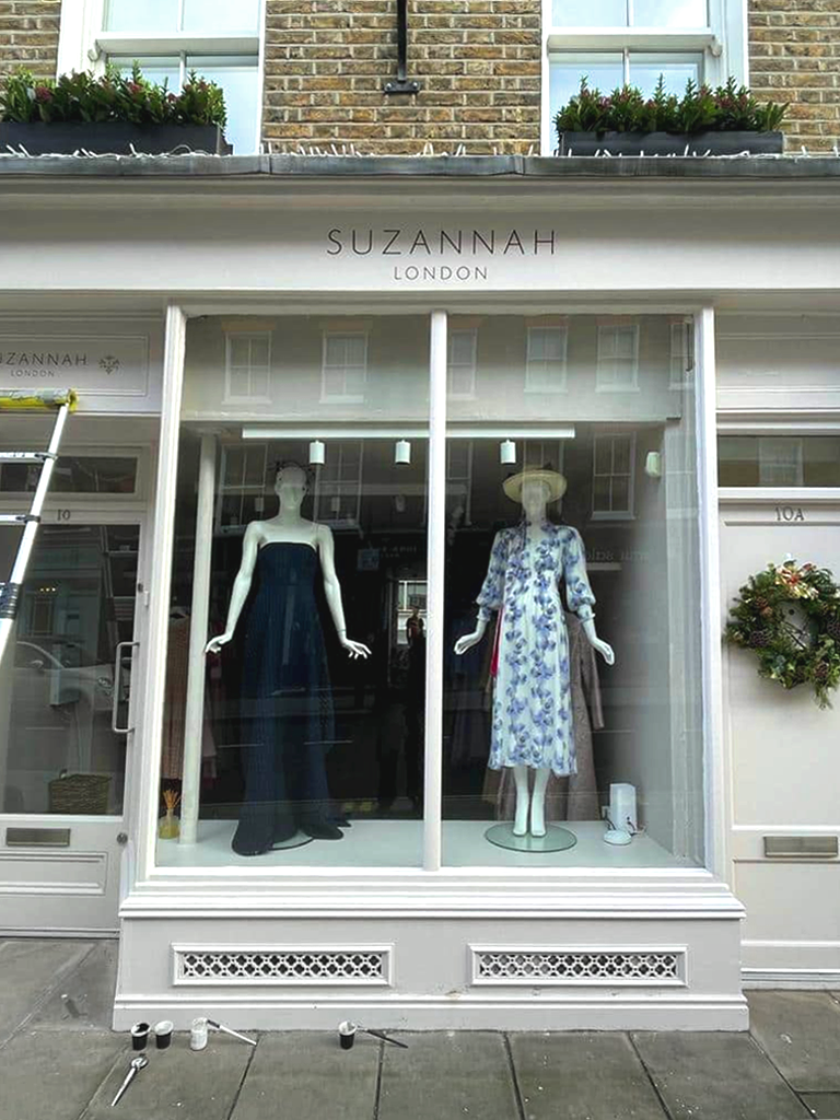 Suzannah chic couture shop signage by ecialist signage.Seraina Mayfair London Spi