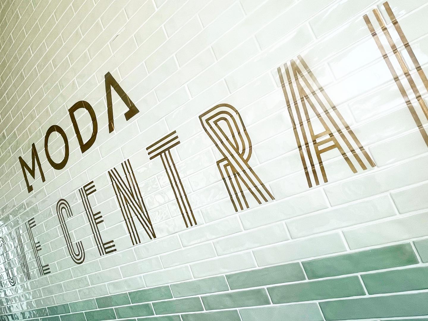 Moda Hove custom sign writing by NGS bronzed aged, chici modern wall art logo