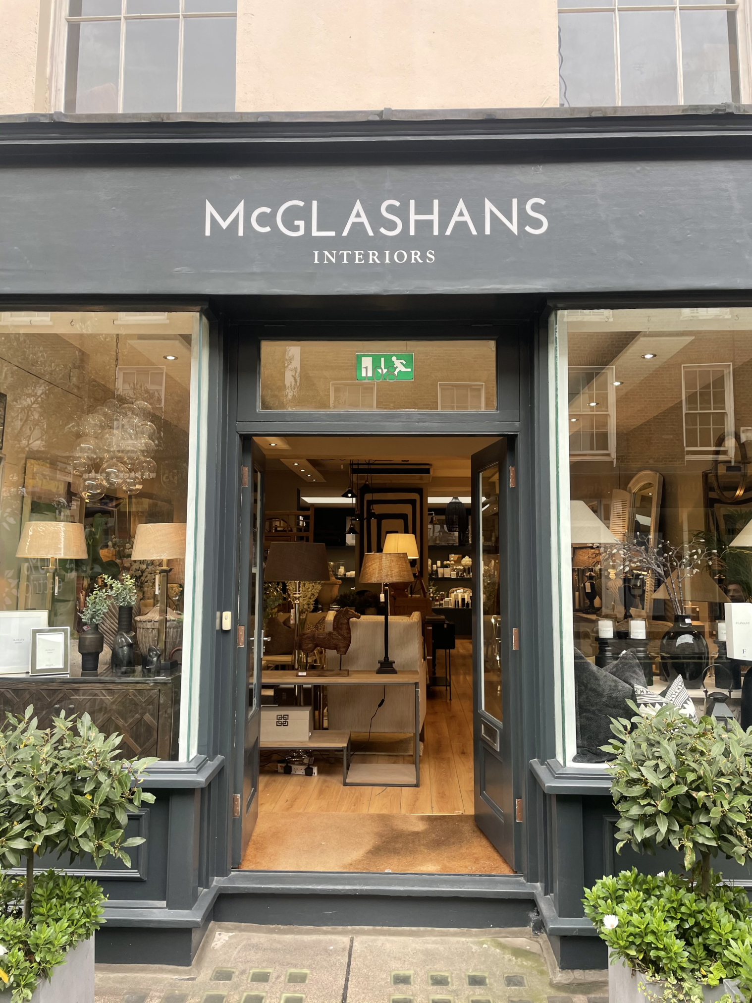  chic couture shop signage by ecialist signage.Seraina Mayfair London Spi