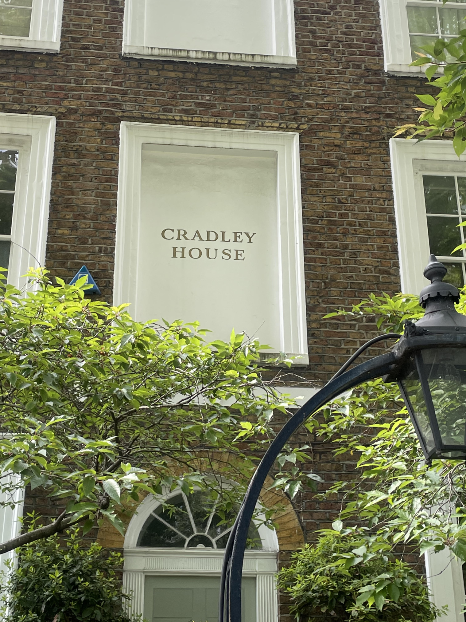 Roman lettering London NGS signs