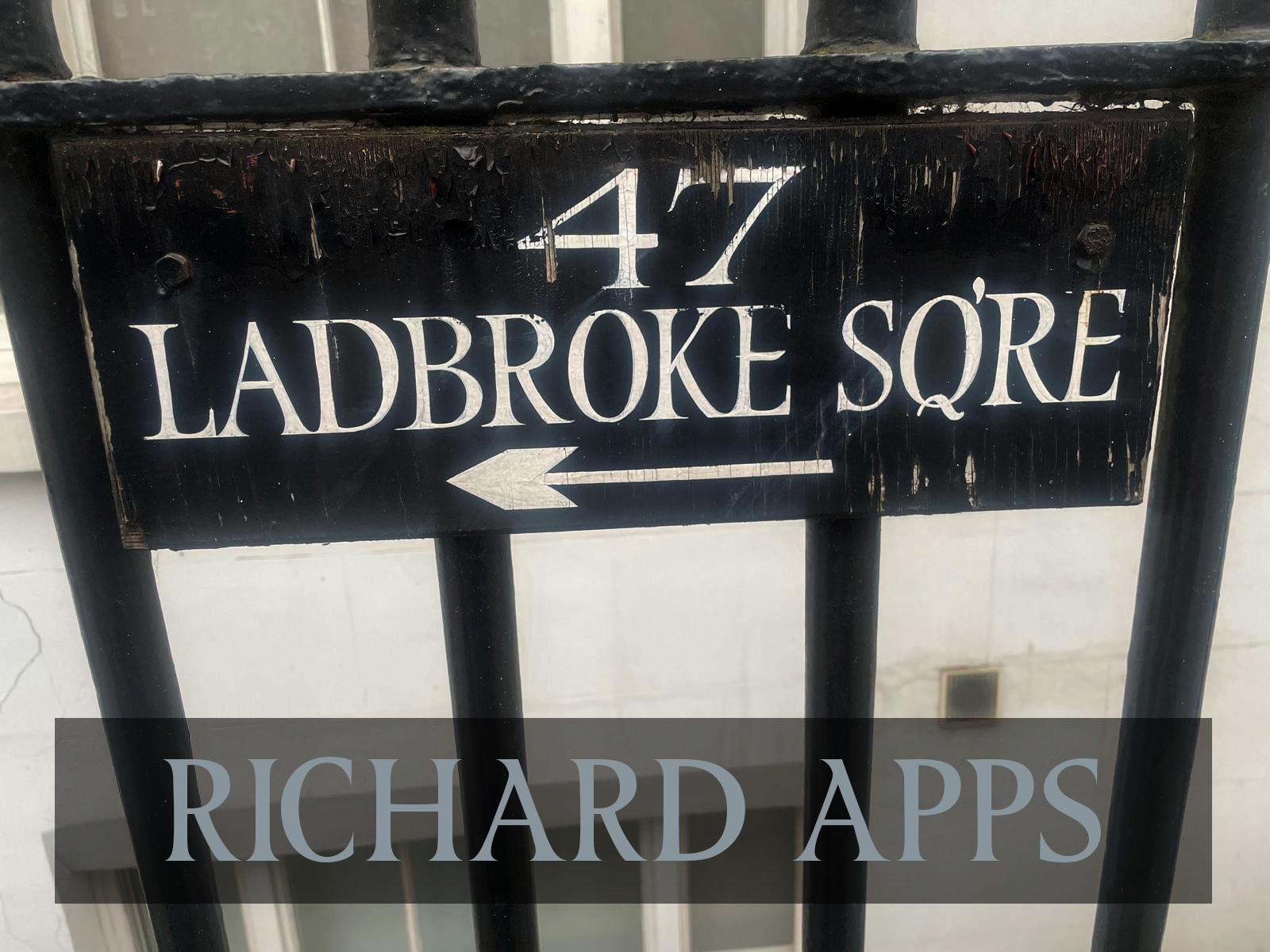 Traditional Sign writer Richard Apps